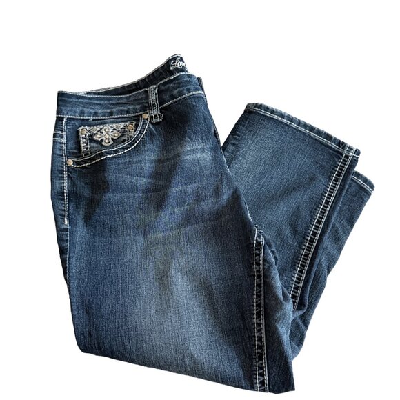  Love Indigo Women's 12 Ebroidered Studded Crop Jeans - Picture 3 of 8